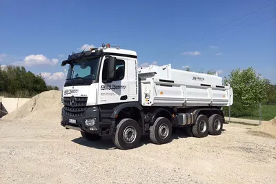 17t Vierachskipper mit Bordmatic und Thermobehälter